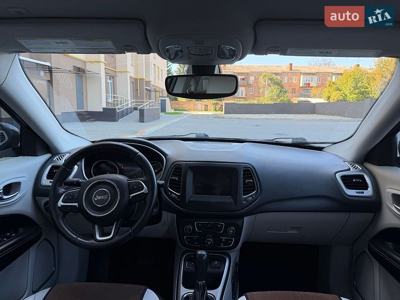 Позашляховик / Кросовер Jeep Compass 2017 в Ромнах фото 25 Позашляховик / Кросовер Jeep Compass 2017 в Ромнах