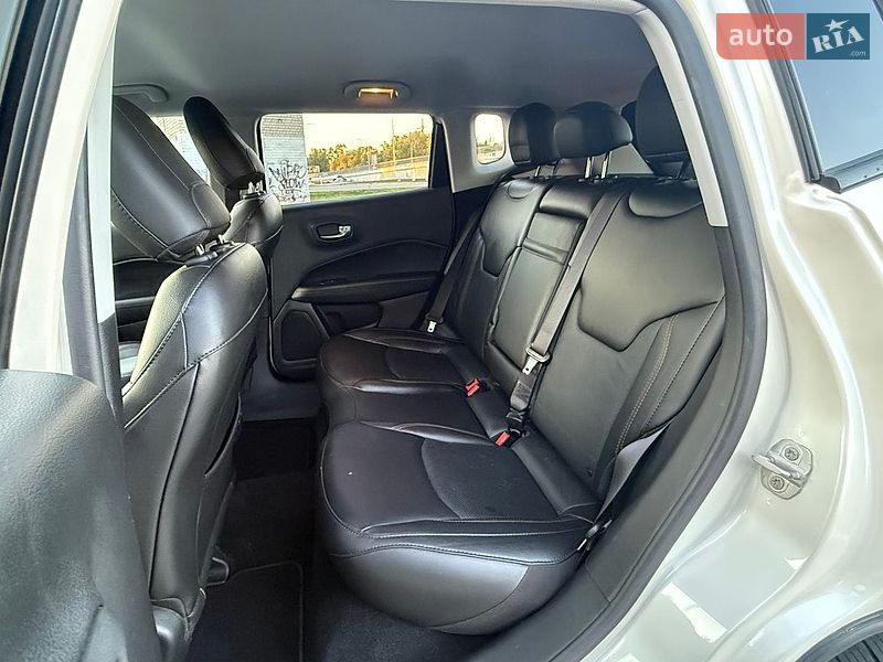 Внедорожник / Кроссовер Jeep Compass 2019 в Киеве