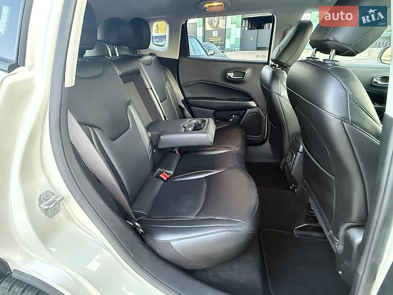 Внедорожник / Кроссовер Jeep Compass 2019 в Киеве