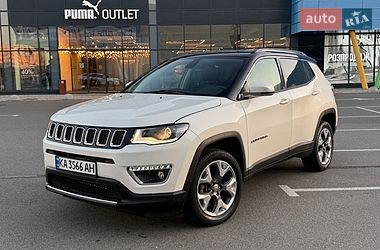 Внедорожник / Кроссовер Jeep Compass 2019 в Киеве