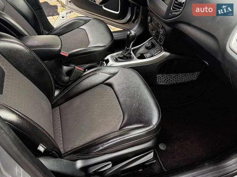Внедорожник / Кроссовер Jeep Compass 2019 в Львове фото 15 Внедорожник / Кроссовер Jeep Compass 2019 в Львове