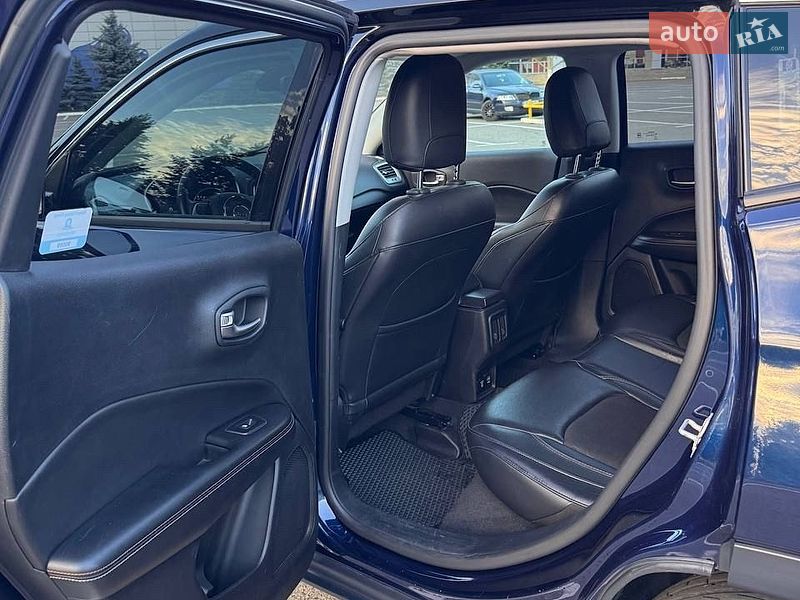 Позашляховик / Кросовер Jeep Compass 2017 в Броварах фото 4 Позашляховик / Кросовер Jeep Compass 2017 в Броварах