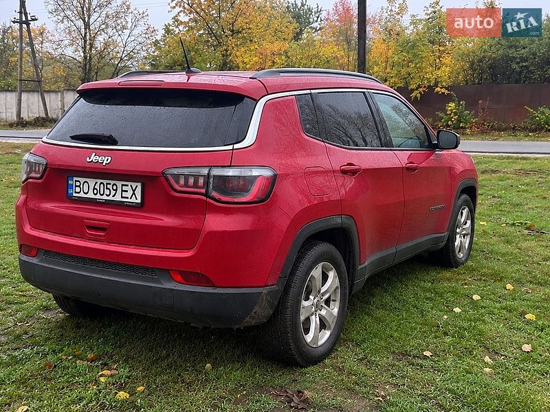 Позашляховик / Кросовер Jeep Compass 2017 в Чернівцях