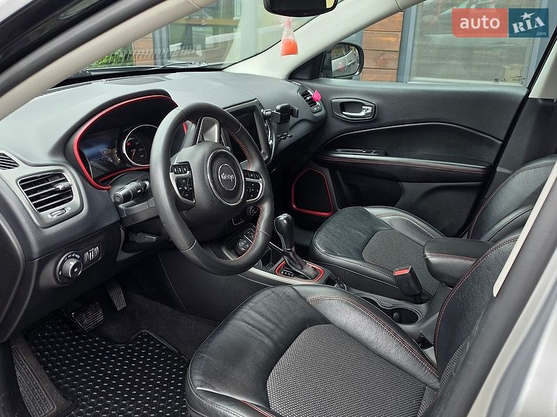 Внедорожник / Кроссовер Jeep Compass 2021 в Киеве
