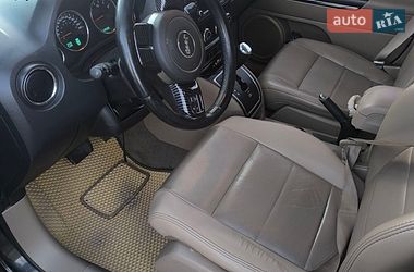 Внедорожник / Кроссовер Jeep Compass 2011 в Корсуне-Шевченковском