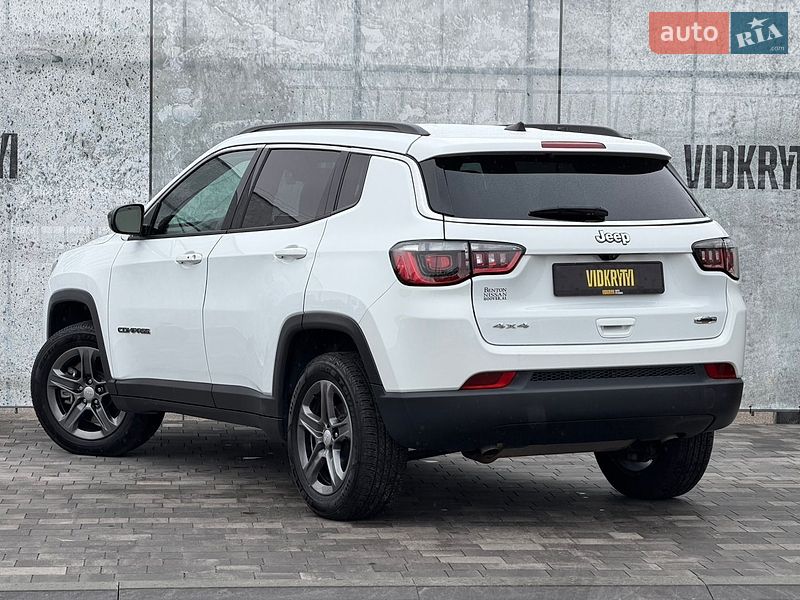 Внедорожник / Кроссовер Jeep Compass 2023 в Киеве