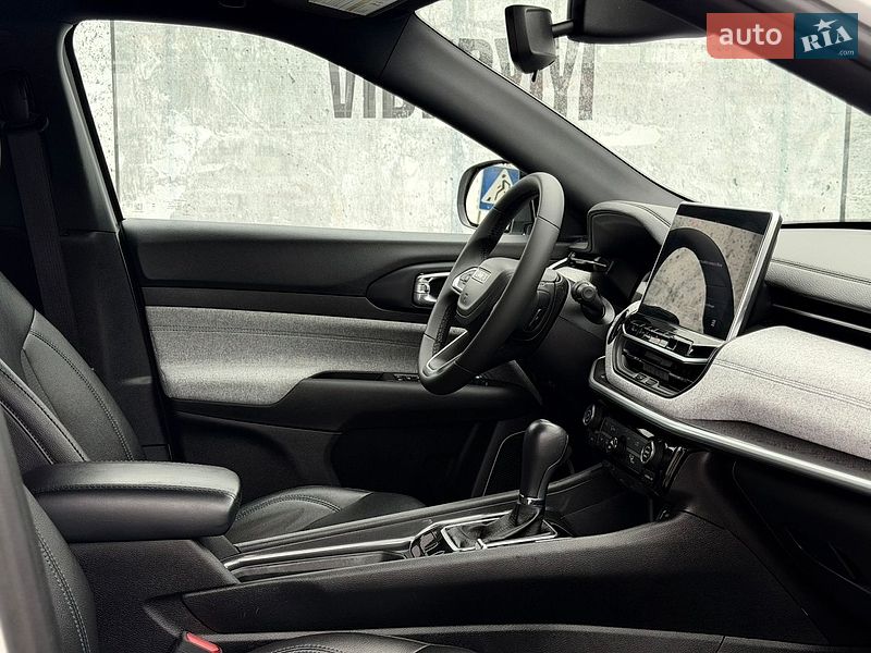 Внедорожник / Кроссовер Jeep Compass 2023 в Киеве
