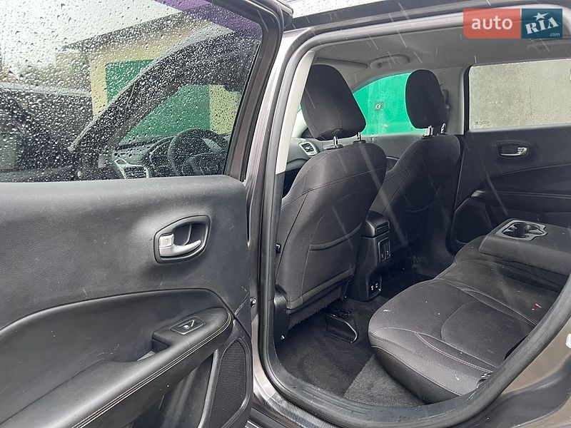Внедорожник / Кроссовер Jeep Compass 2018 в Киеве