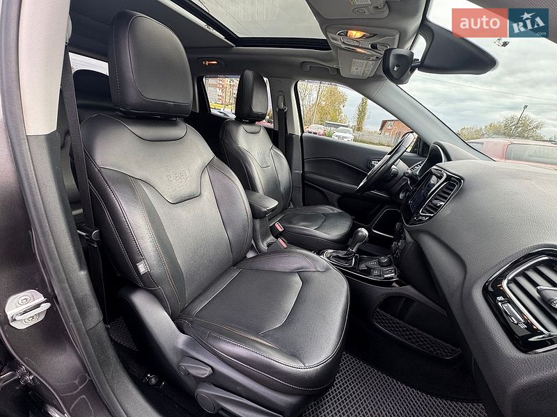 Внедорожник / Кроссовер Jeep Compass 2017 в Полтаве фото 11 Внедорожник / Кроссовер Jeep Compass 2017 в Полтаве