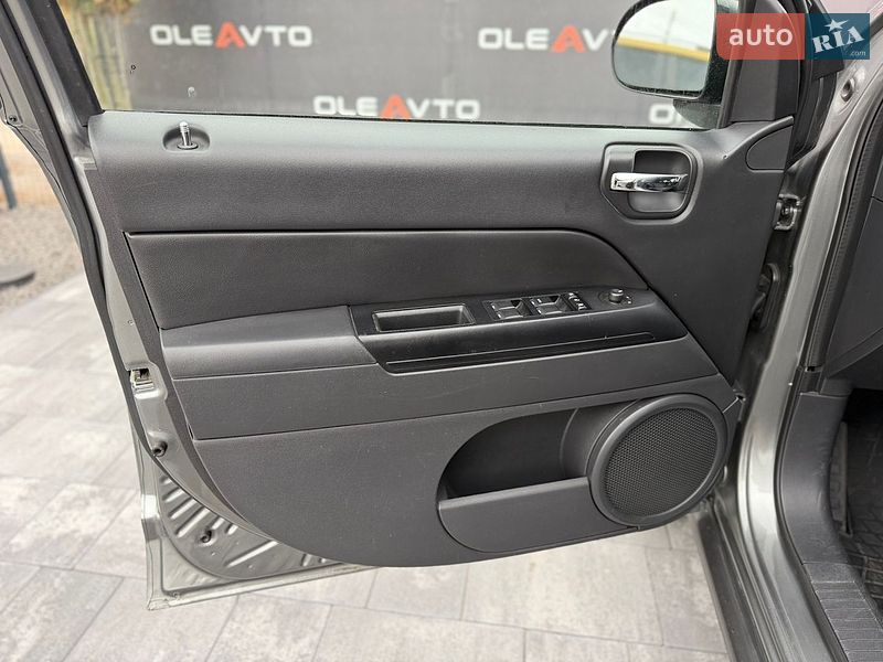 Внедорожник / Кроссовер Jeep Compass 2012 в Виннице