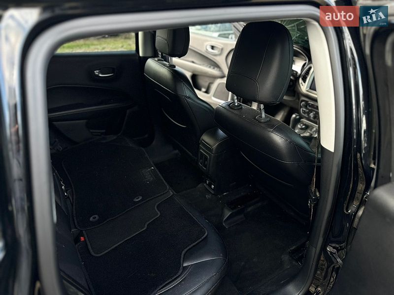 Позашляховик / Кросовер Jeep Compass 2017 в Стрию