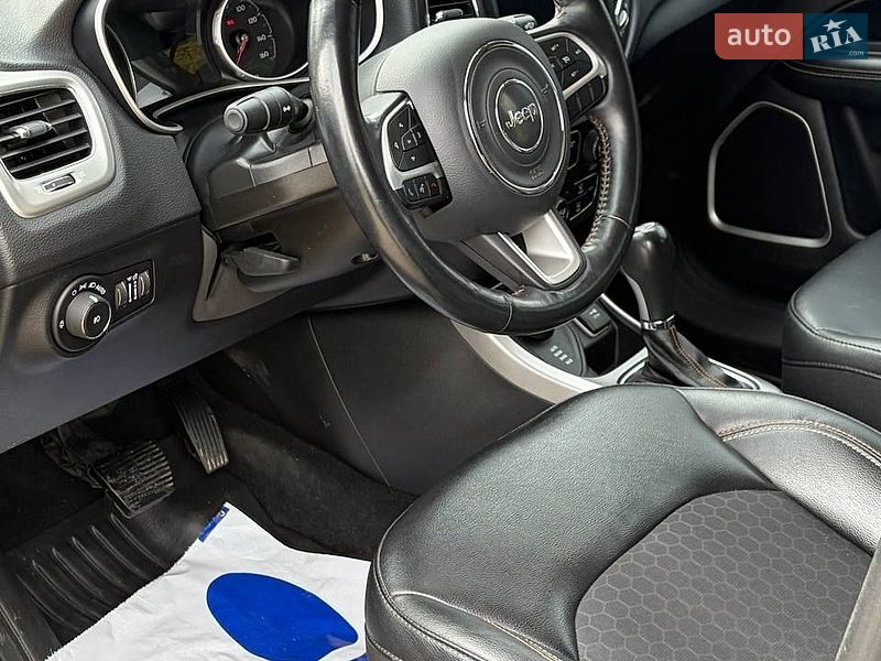 Внедорожник / Кроссовер Jeep Compass 2018 в Ровно