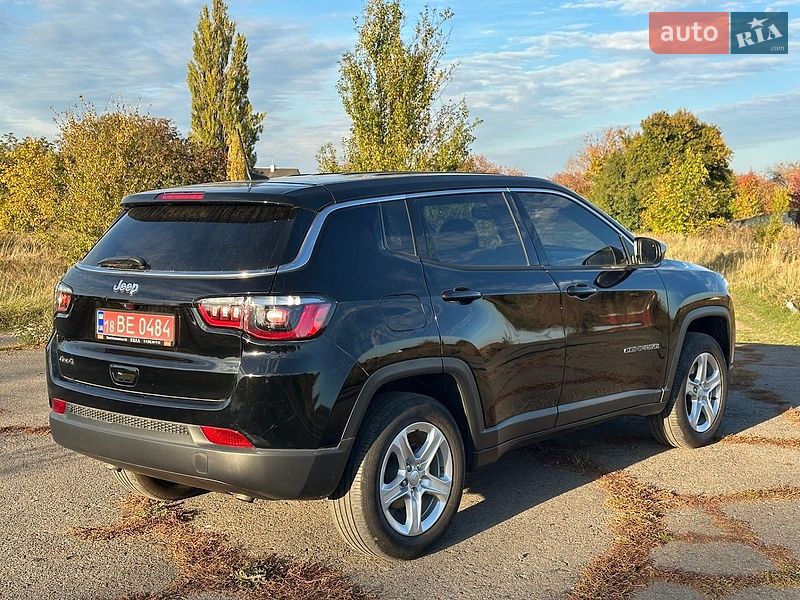 Внедорожник / Кроссовер Jeep Compass 2023 в Ровно