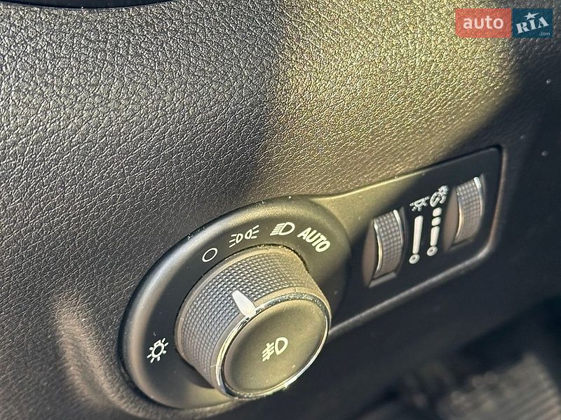 Внедорожник / Кроссовер Jeep Compass 2023 в Ровно