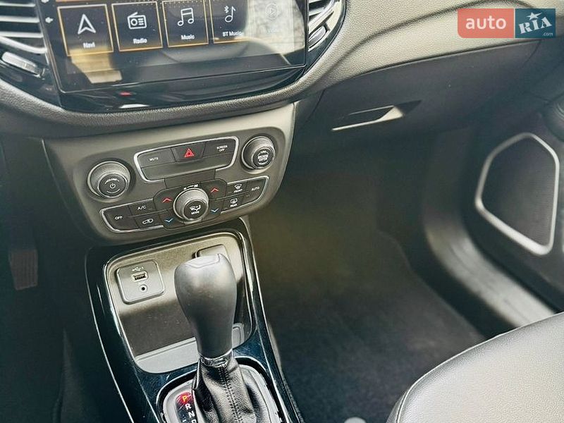 Позашляховик / Кросовер Jeep Compass 2019 в Ромнах