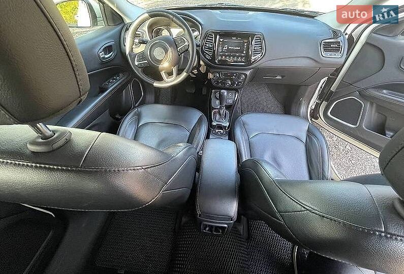 Внедорожник / Кроссовер Jeep Compass 2018 в Виноградове
