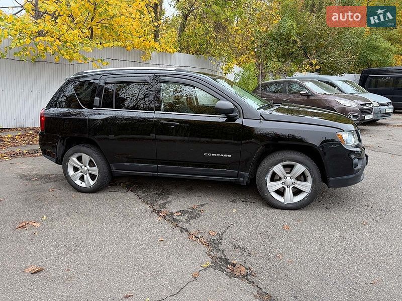 Внедорожник / Кроссовер Jeep Compass 2013 в Киеве