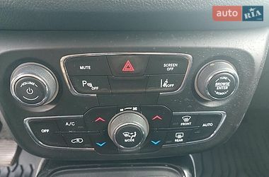 Внедорожник / Кроссовер Jeep Compass 2017 в Житомире
