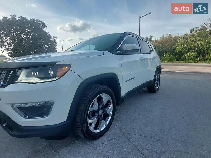 Внедорожник / Кроссовер Jeep Compass 2017 в Житомире