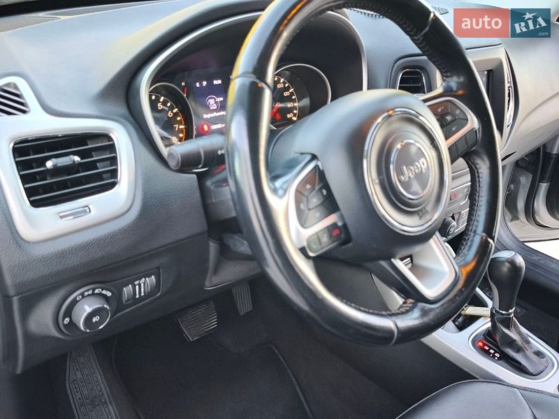 Внедорожник / Кроссовер Jeep Compass 2020 в Луцке