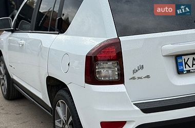 Позашляховик / Кросовер Jeep Compass 2015 в Чернігові