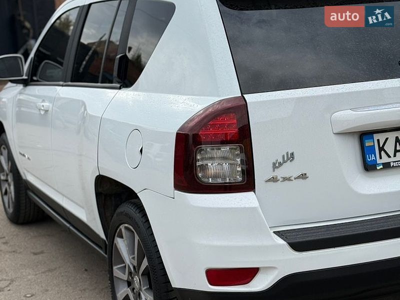 Позашляховик / Кросовер Jeep Compass 2015 в Чернігові