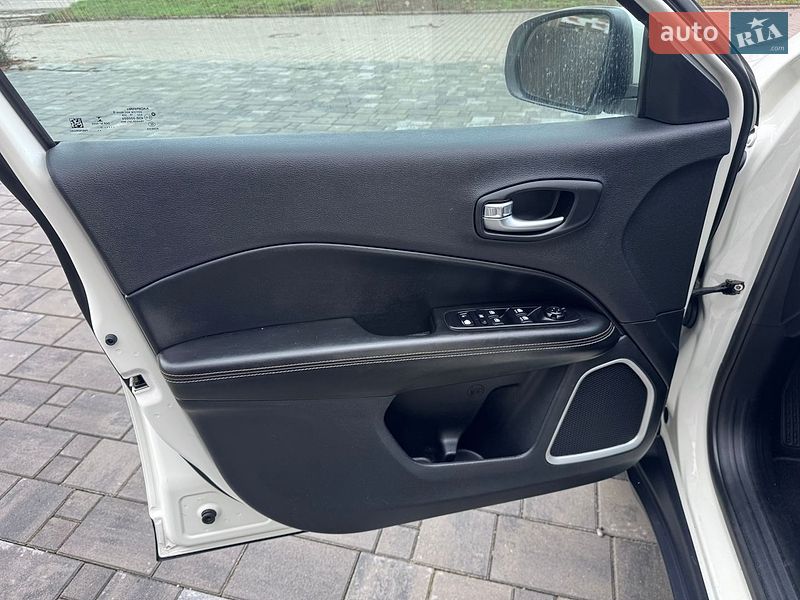 Внедорожник / Кроссовер Jeep Compass 2019 в Ровно
