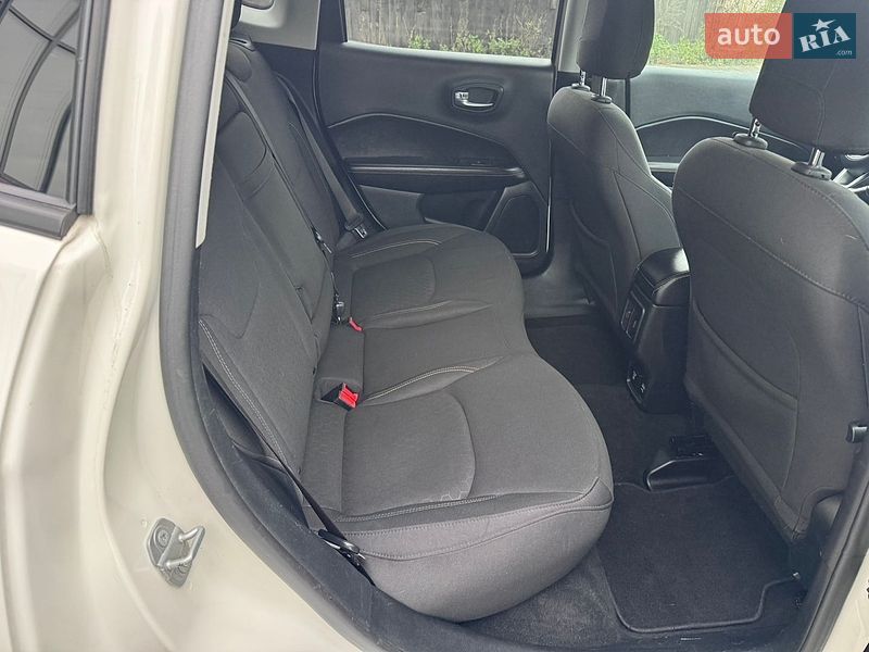 Внедорожник / Кроссовер Jeep Compass 2019 в Ровно