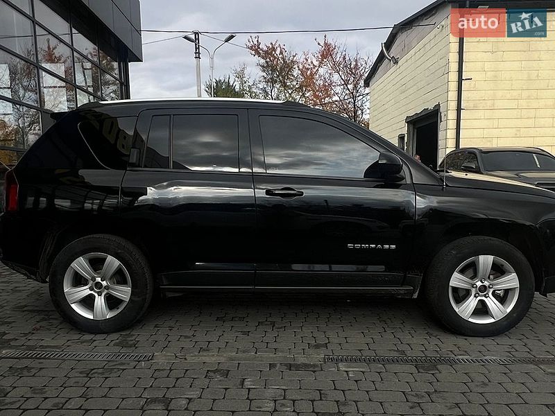 Внедорожник / Кроссовер Jeep Compass 2014 в Ивано-Франковске
