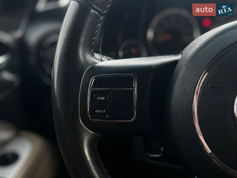 Внедорожник / Кроссовер Jeep Compass 2014 в Ивано-Франковске