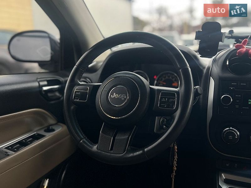 Внедорожник / Кроссовер Jeep Compass 2014 в Ивано-Франковске
