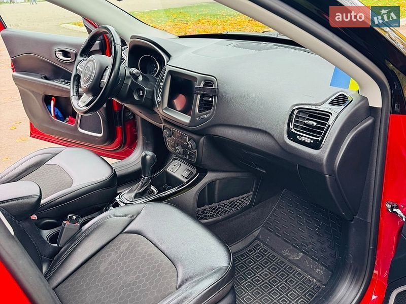 Внедорожник / Кроссовер Jeep Compass 2020 в Ровно