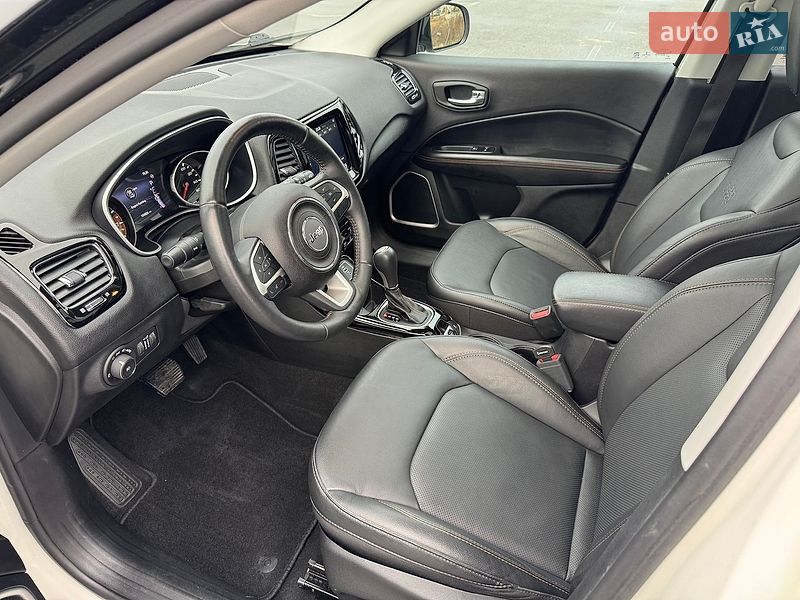 Внедорожник / Кроссовер Jeep Compass 2018 в Киеве