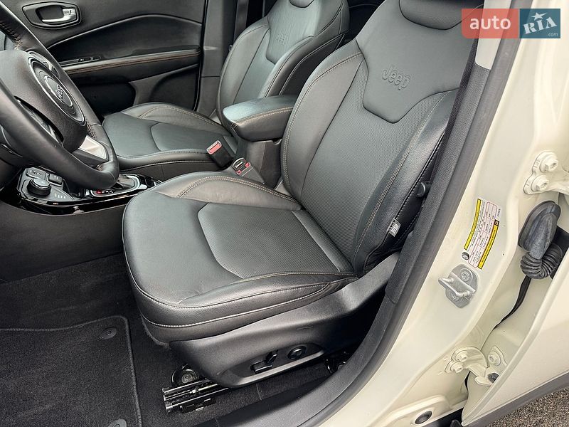 Внедорожник / Кроссовер Jeep Compass 2018 в Киеве