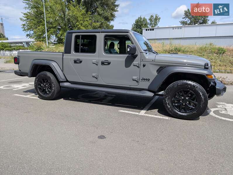 Пикап Jeep Gladiator 2022 в Киеве