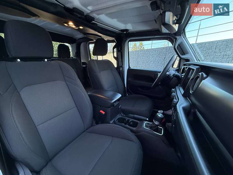 Пикап Jeep Gladiator 2023 в Луцке фото 14 Пикап Jeep Gladiator 2023 в Луцке