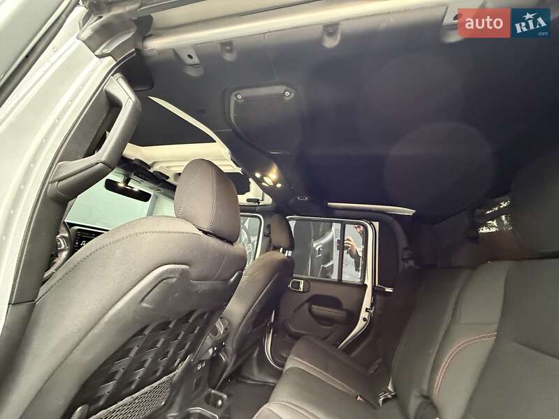 Пикап Jeep Gladiator 2022 в Киеве фото 12 Пикап Jeep Gladiator 2022 в Киеве