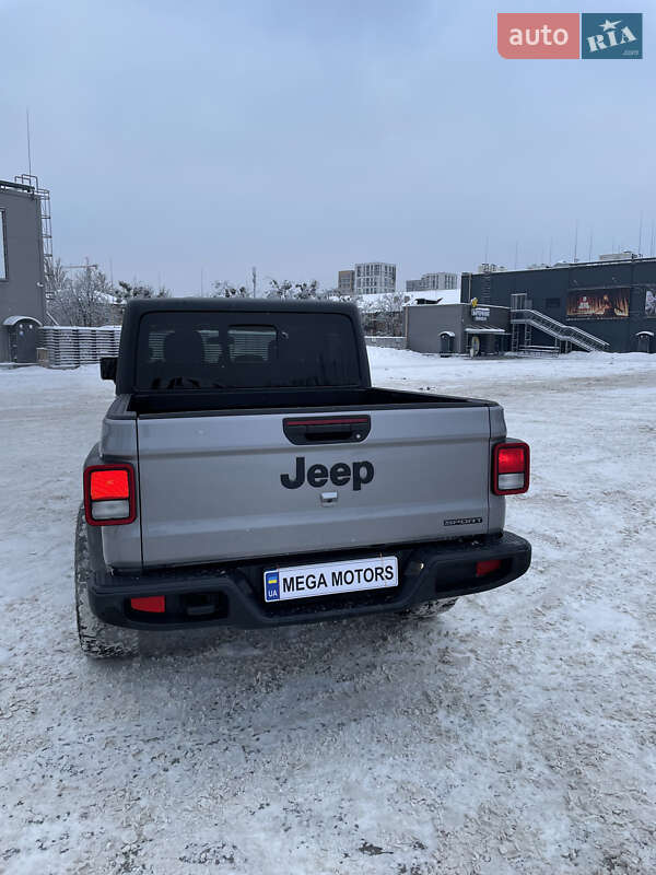 Пикап Jeep Gladiator 2019 в Киеве