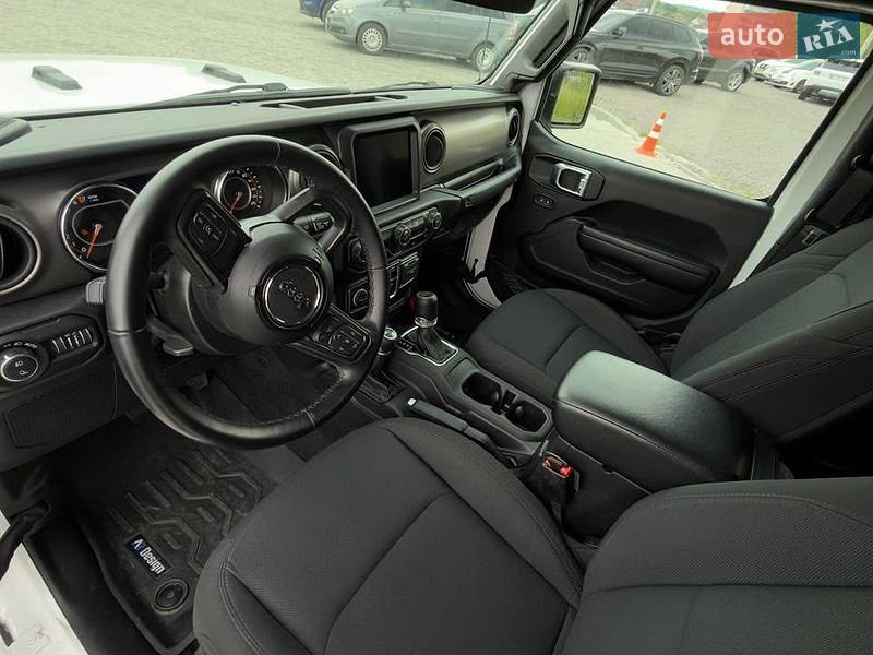 Пікап Jeep Gladiator 2021 в Львові