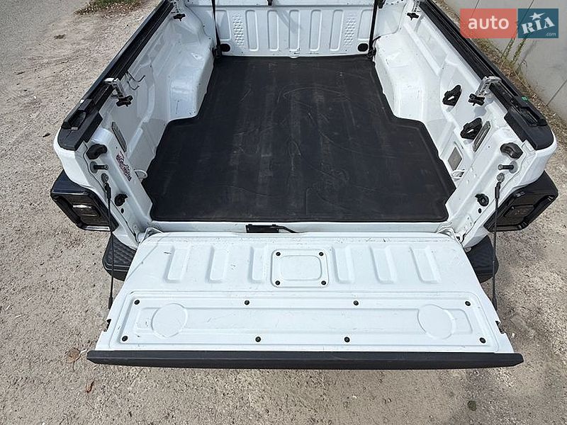 Пікап Jeep Gladiator 2023 в Дніпрі