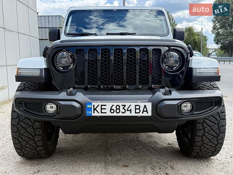 Пікап Jeep Gladiator 2023 в Дніпрі