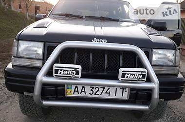 Внедорожник / Кроссовер Jeep Grand Cherokee 1998 в 