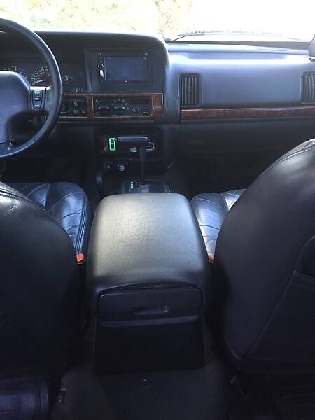 Позашляховик / Кросовер Jeep Grand Cherokee 1995 в Трускавці фото 27 Позашляховик / Кросовер Jeep Grand Cherokee 1995 в Трускавці