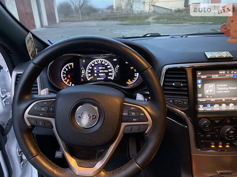 Позашляховик / Кросовер Jeep Grand Cherokee 2016 в Чорткові