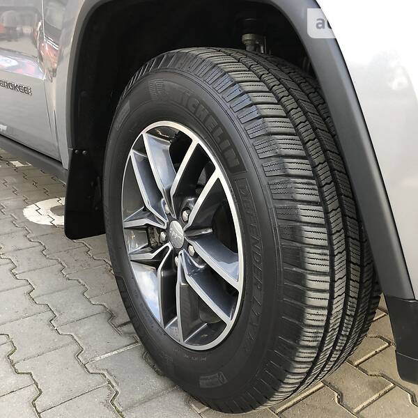 Позашляховик / Кросовер Jeep Grand Cherokee 2017 в Хмельницькому