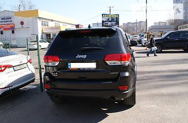 Позашляховик / Кросовер Jeep Grand Cherokee 2014 в 