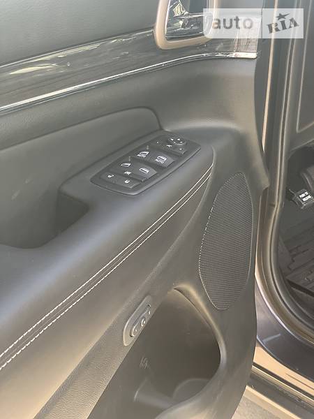 Позашляховик / Кросовер Jeep Grand Cherokee 2015 в Рівному