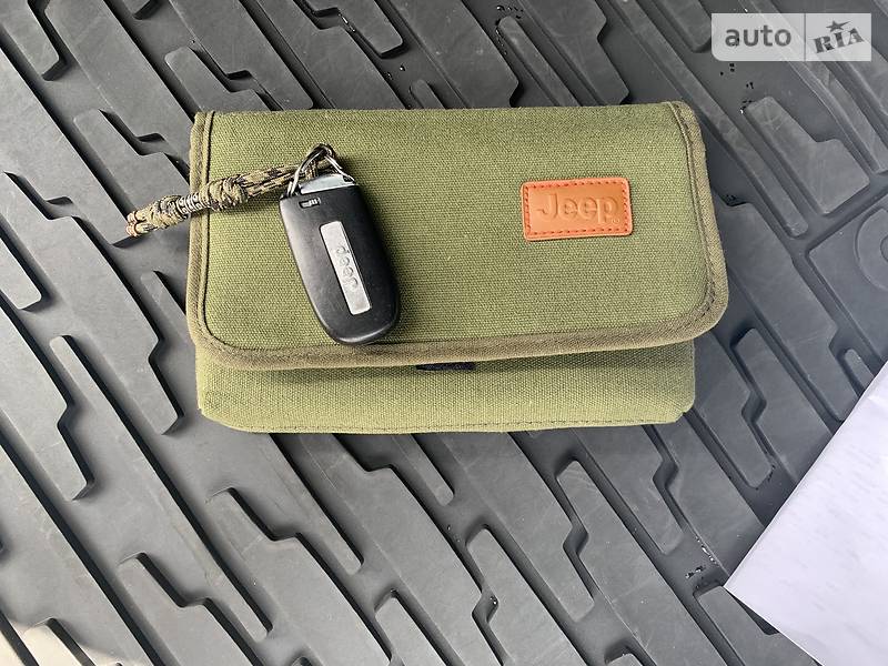 Позашляховик / Кросовер Jeep Grand Cherokee 2015 в Рівному