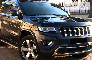 Позашляховик / Кросовер Jeep Grand Cherokee 2013 в 