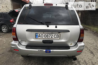 Позашляховик / Кросовер Jeep Grand Cherokee 2004 в 